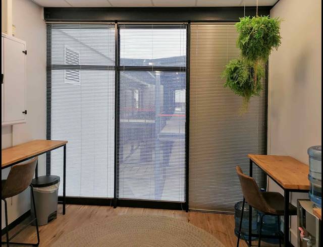114.90M² OFFICE TO LET IN DURBANVILLE CENTRAL
